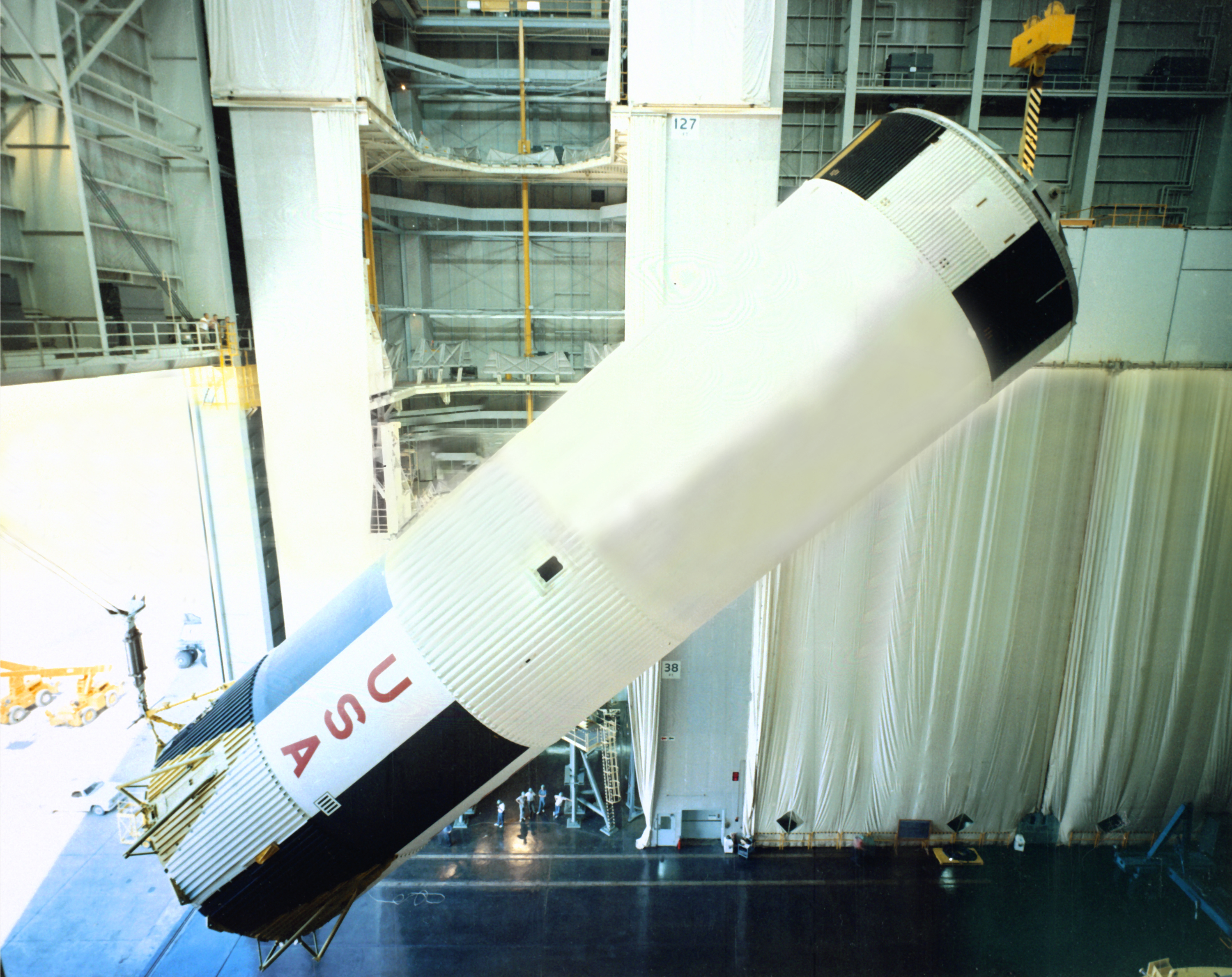 stage-i-saturn-v-rocket_compressed